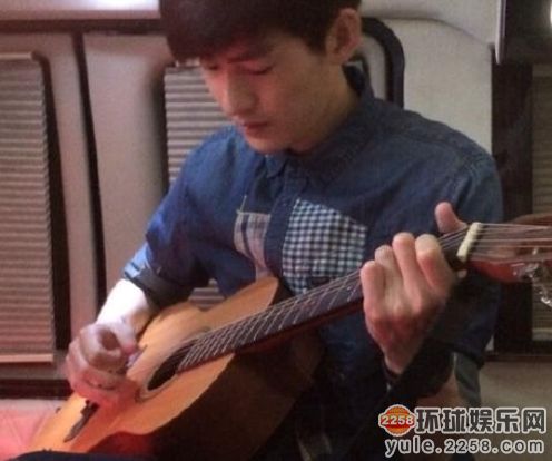 郑爽生日张翰献歌 揭秘郑爽张翰五年情断内幕