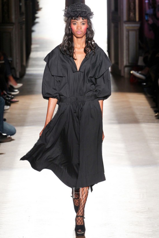 2015KLھɸ˩PGwP´Sw (Vivienne Westwood) k˨q