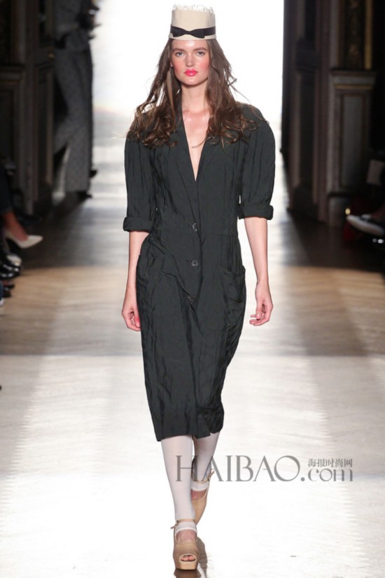 2015KLھɸ˩PGwP´Sw (Vivienne Westwood) k˨q