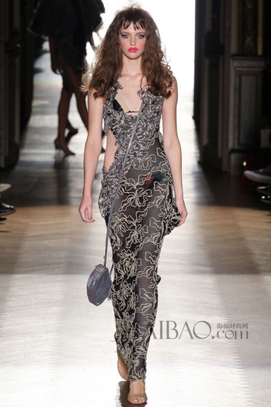 2015KLھɸ˩PGwP´Sw (Vivienne Westwood) k˨q