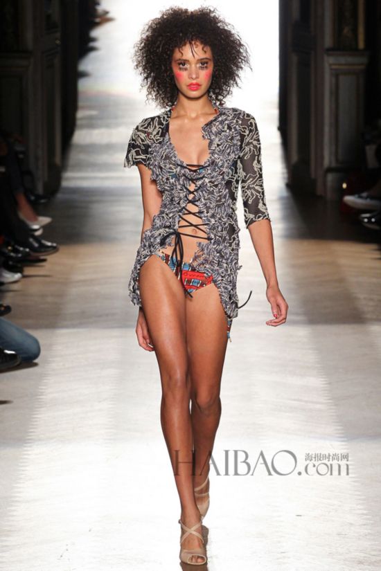 2015KLھɸ˩PGwP´Sw (Vivienne Westwood) k˨q