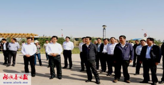 阿拉善盟推动科学发展观摩检查组在阿右旗进行现场观摩检查