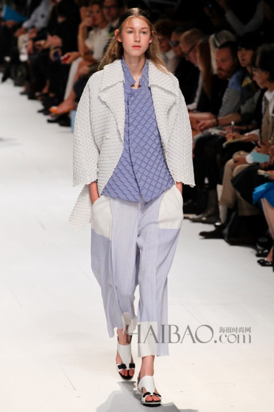 2015���İ���ʱװ�ܣ���լһ�� (Issey Miyake) Ůװ��