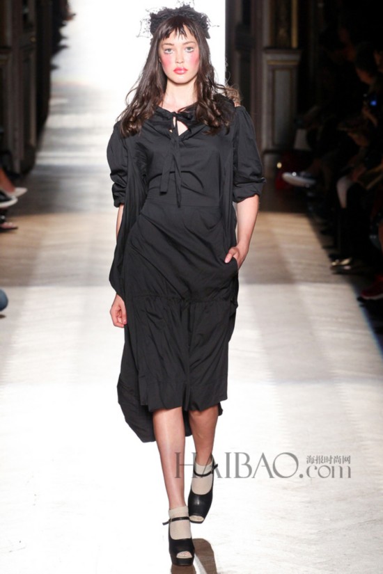 2015KLھɸ˩PGwP´Sw (Vivienne Westwood) k˨q