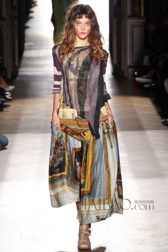 2015KLھɸ˩PGwP´Sw (Vivienne Westwood) k˨q