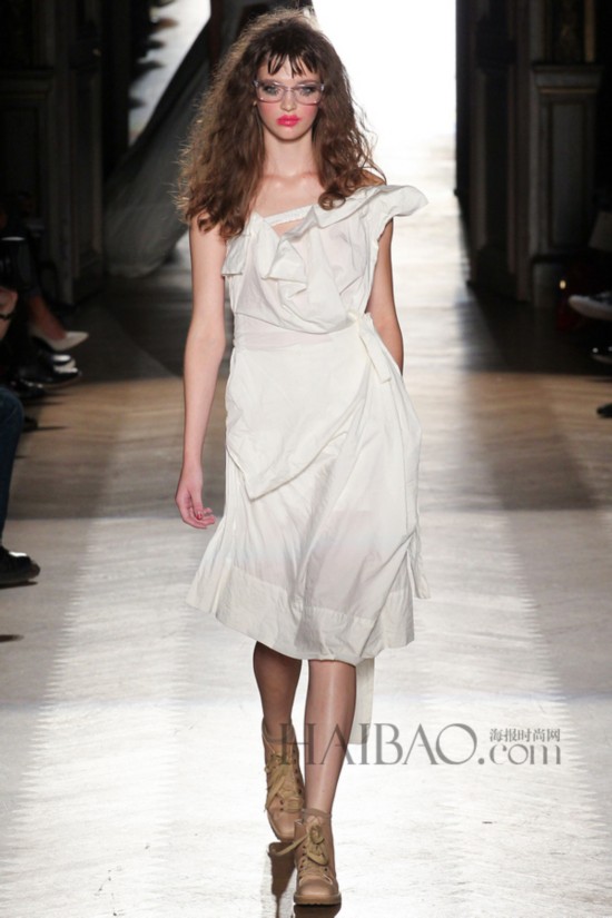 2015KLھɸ˩PGwP´Sw (Vivienne Westwood) k˨q