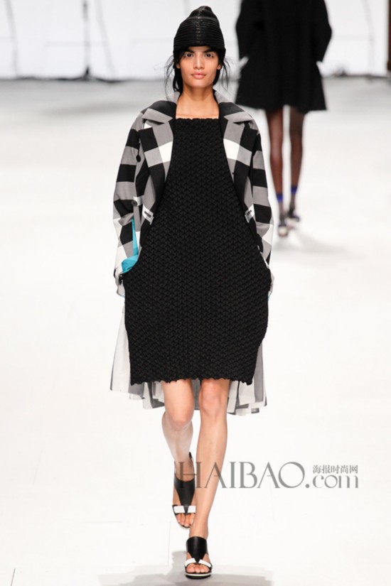 2015���İ���ʱװ�ܣ���լһ�� (Issey Miyake) Ůװ��