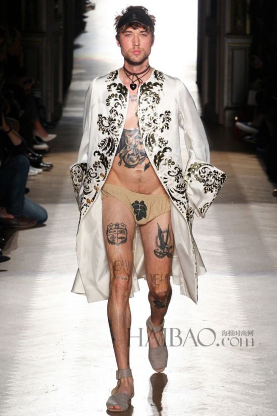 2015KLھɸ˩PGwP´Sw (Vivienne Westwood) k˨q