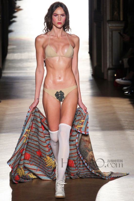 2015KLھɸ˩PGwP´Sw (Vivienne Westwood) k˨q