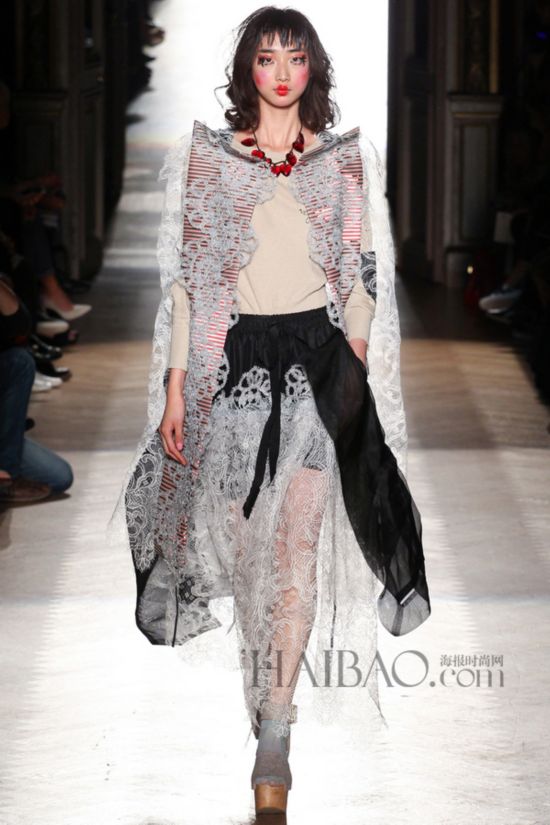 2015KLھɸ˩PGwP´Sw (Vivienne Westwood) k˨q