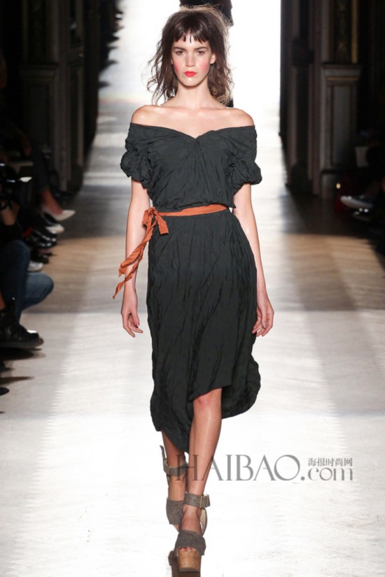 2015KLھɸ˩PGwP´Sw (Vivienne Westwood) k˨q