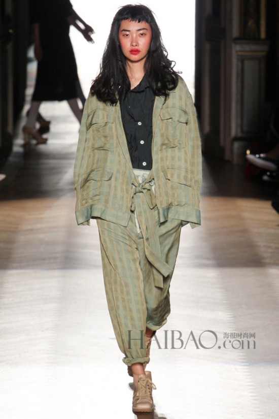 2015KLھɸ˩PGwP´Sw (Vivienne Westwood) k˨q
