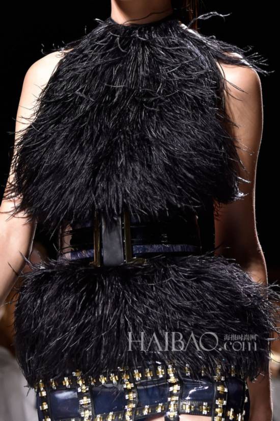 2015春夏巴黎时装周:巴尔曼 (Balmain) 2015春夏女装秀场细节
