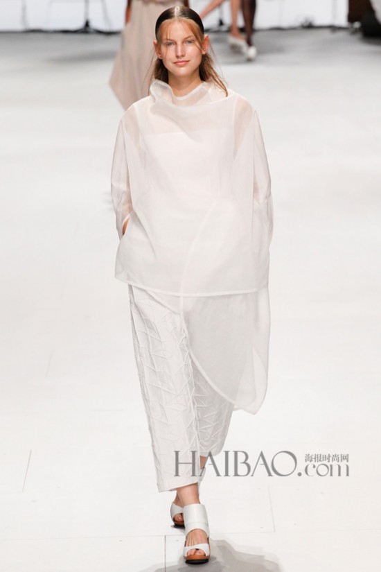 三宅一生isseymiyake2015春夏女装秀3