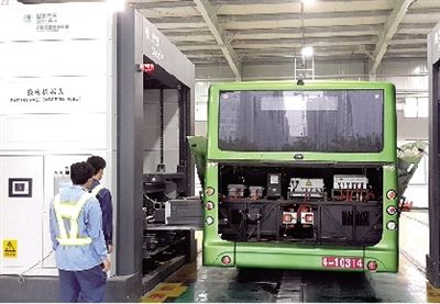 河南首座电动汽车充换电站试运营 私人可建充