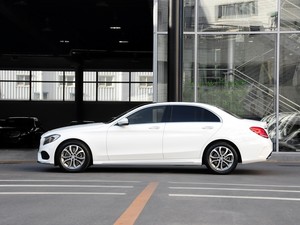 �������� ����C�� 2015�� C 200 L �˶���