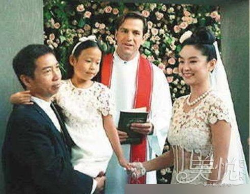 谢贤女友比谢霆锋还小徐若瑄疼爱继女 这些明星怎么当后爹后妈的【3