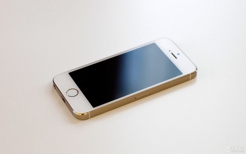 �����ѧOiOS 7�t�� �䪩iPhone 5S��f 