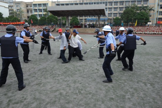 广西中医药大学举行2014年消防安全教育暨处