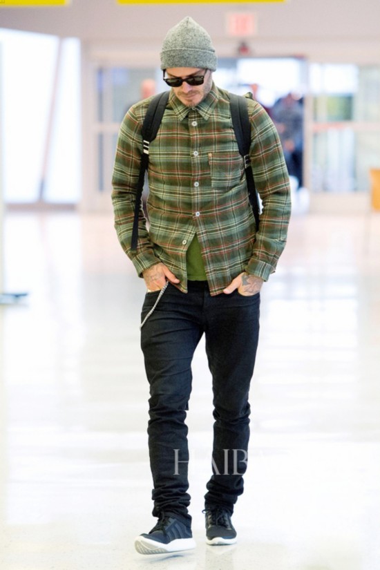 aɶ912AjáPJ~i (David Beckham) lmuU{ìJKFAҩdGHbyUۦLC