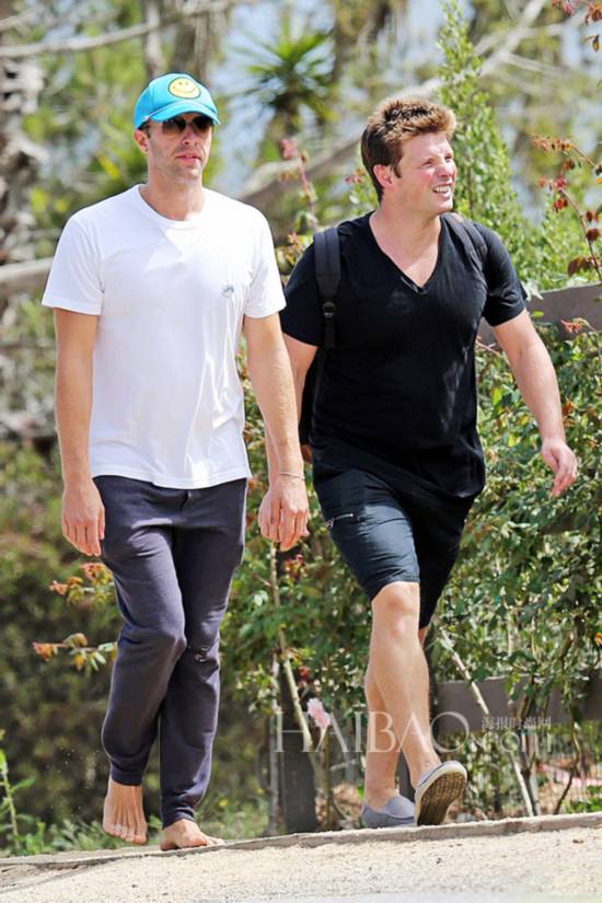 aɶ923AʤJ̴P (Chris Martin) YyβyU}bMalibuPͤH~XBC