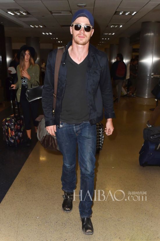 aɶ922A[SPw (Garrett Hedlund) `˥~M{FھC