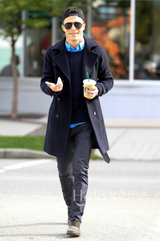 aɶ104A캸yP (Colton Haynes) ¦jβyUb[jŭإ~XC