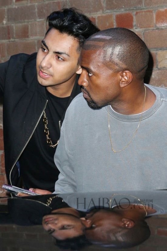 aɶ913APd (Kim Kardashian) PVҧCPS (Kanye West) bxMr.Wong's restaurant\AݷsoܬšC