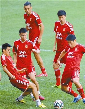 中国男足将再战劲旅泰国 国足拒绝连败