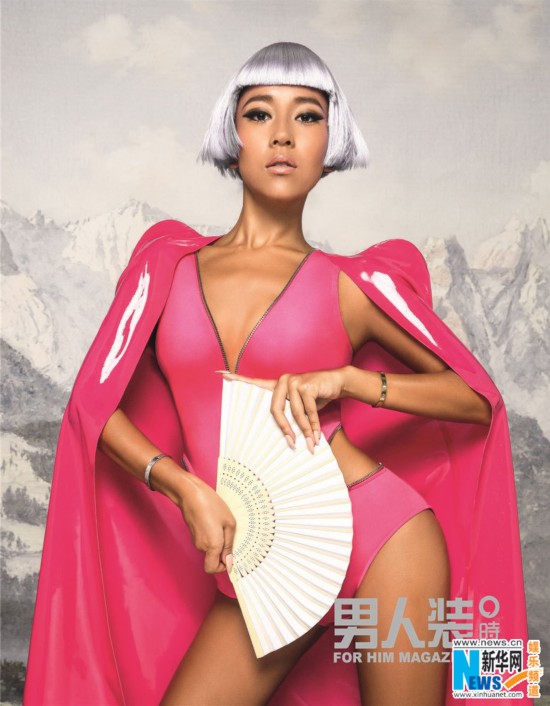 吉克隽逸变美人鱼上演<em>蕾丝</em>迷狂 气场咄咄逼人