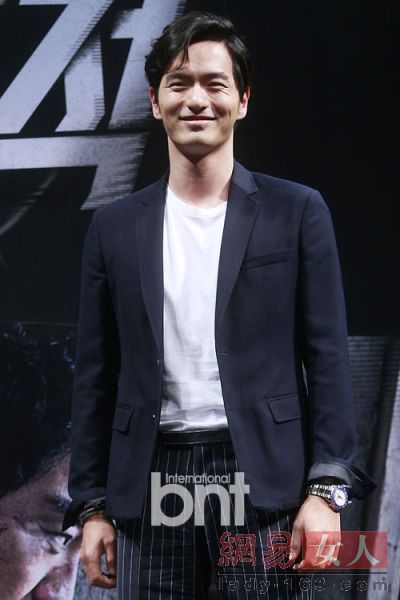 王菲萧亚轩大S宋慧乔孔孝真 盘点历任男友都是