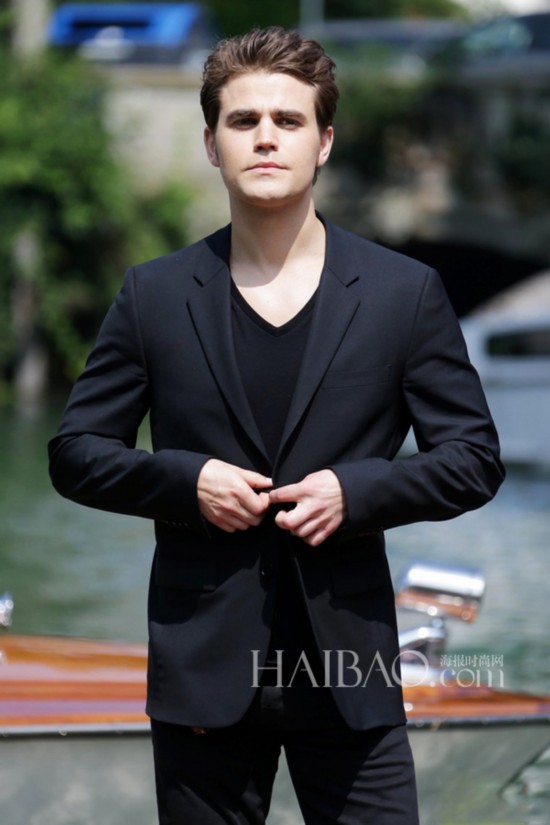 aɶ827AOùPQ (Paul Wesley) ¦˭帥FNjQ¥ѥ[2014¥qv`C