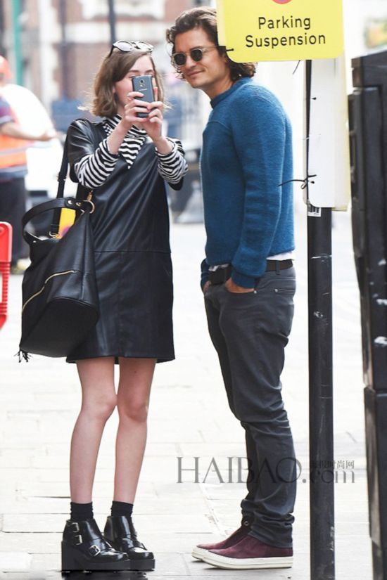 ʱ924գࡤ³ķ (Orlando Bloom) ɫ֯׶Ů˿ĺӰ