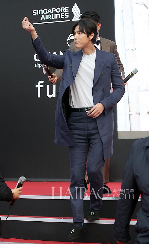 郑雨盛亮相2014第19届韩国釜山国际电影节“InStyle The Red Carpet Movie Festival”活动