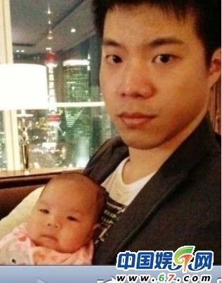 黄毅清发疯曝光黄奕私事死磕到底 比不雅视频