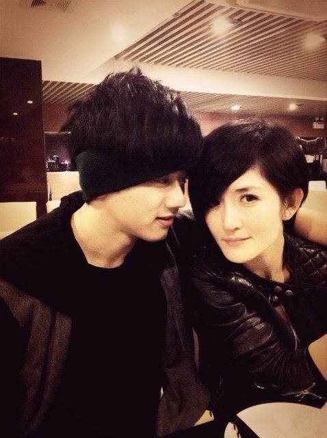 张杰回应因谢娜走红 回顾女神大咖秀百变造型