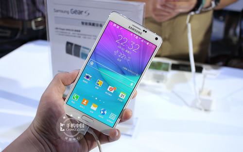 2K屏/骁龙805/金属边框 三星Note 4体验