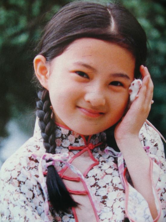 金铭婚纱照_金铭与老公的婚纱照
