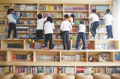 北京史家小学分校校长高满洪:建一个图书馆式