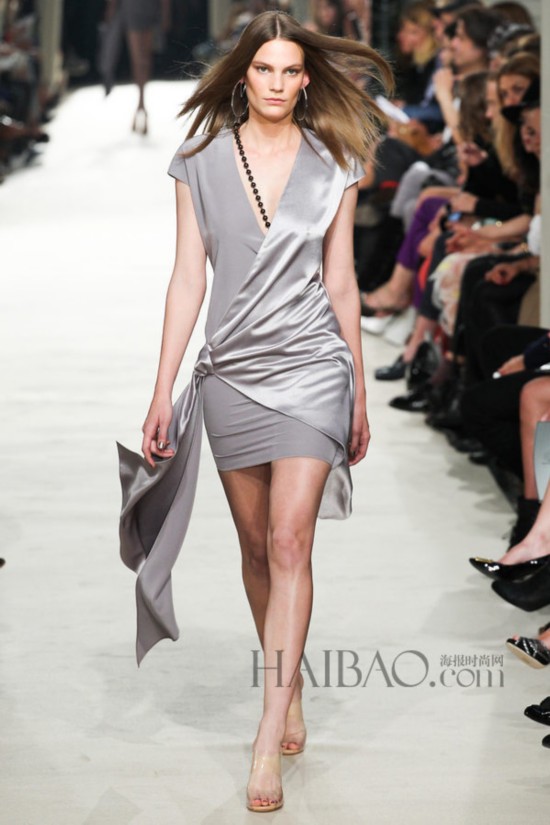 ˹ (Alexis Mabille) 2015Ůװ