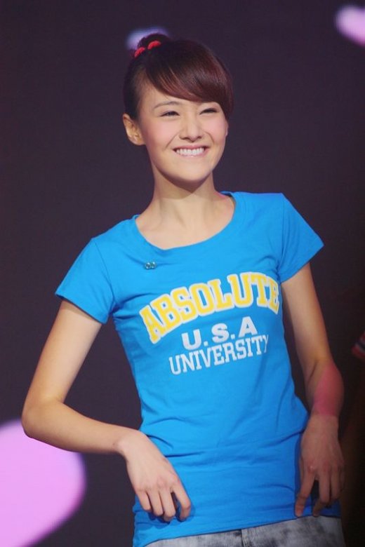 金鹰女神赵丽颖父母农民 娱乐圈当红女星神秘