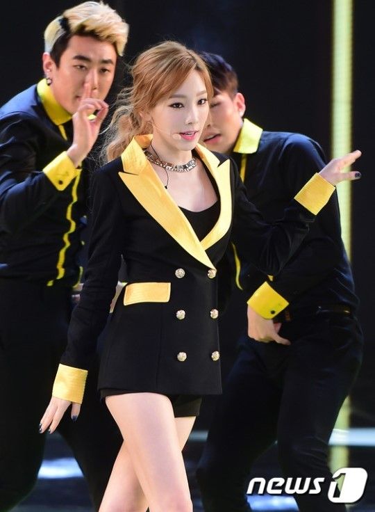 Uee性感主持超模大赛 <em>少女时代</em>TTS<em>朴宰范</em>G