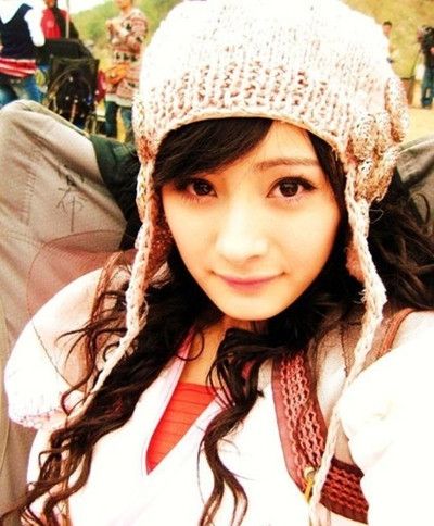 金鹰女神赵丽颖父母农民 娱乐圈当红女星神秘