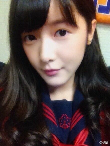 不敢认!周星驰干女儿徐娇自拍 假小子变美学姐