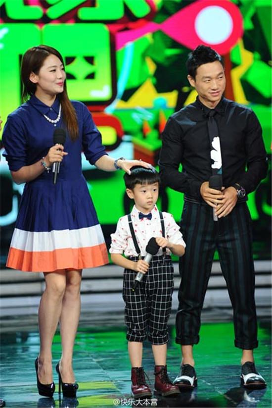 奥莉杨阳洋快乐大本营同台PK体操 威廉王子知