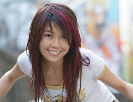 网友曝王蓉患精神病留院治疗 精神恍惚堪忧--陕