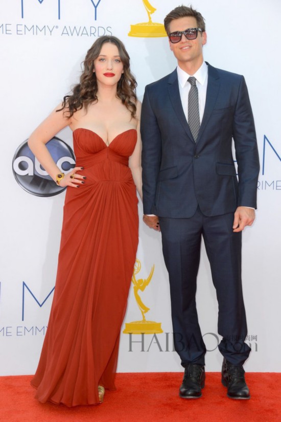 ͯSPY  (Kat Dennings) PekNick Zano