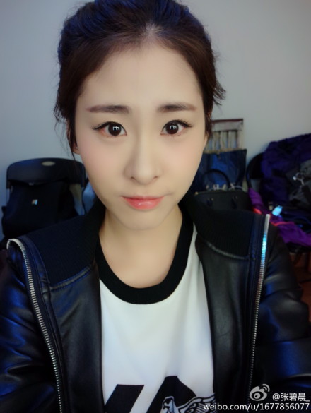 张碧晨摆脱韩范儿 选秀咖洗剪吹逆袭时尚圈-