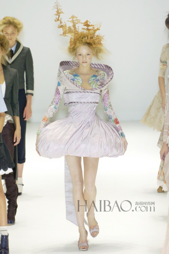 ȾsjP (Alexander McQueen) 2005KLk˨tCq