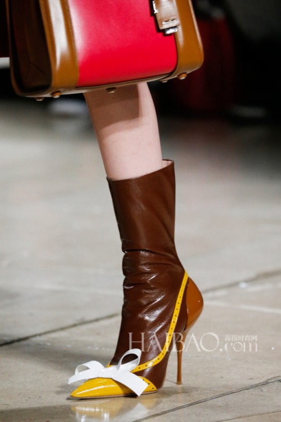 2015KLھɸ˩PG[[ (Miu Miu) 2015KLk˨qӸ`